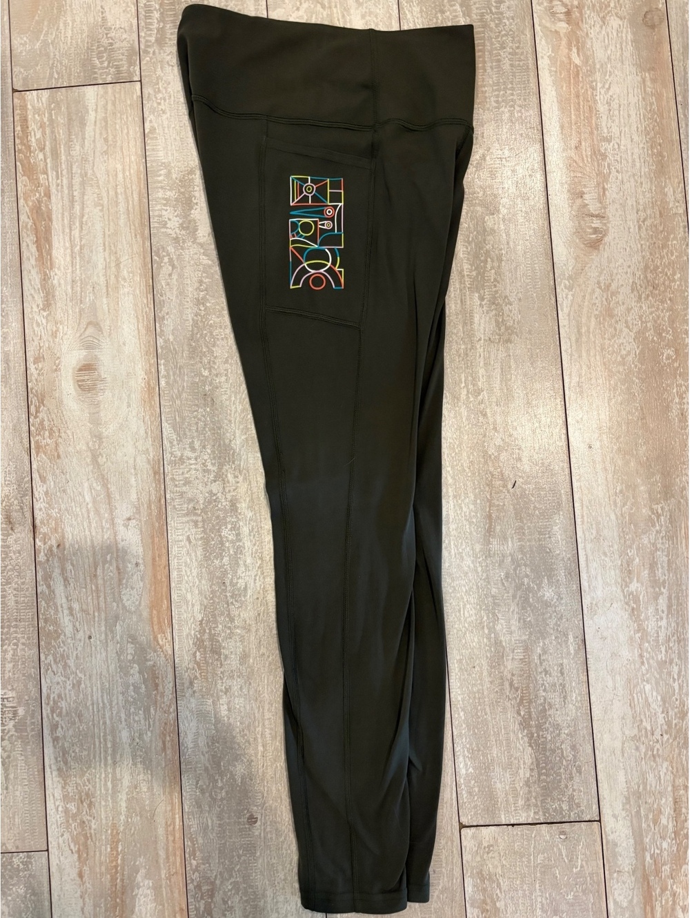 Patagonia Women’s XS Dark Green Crop Leggings Side Pockets Hiking Yoga